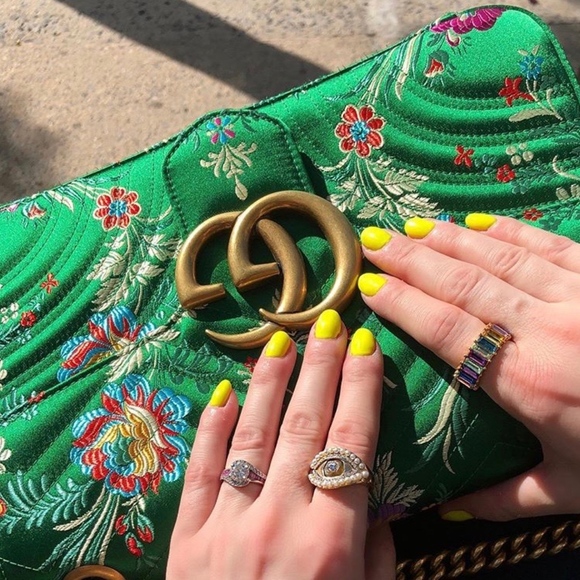 Hi I'm Julie Rose, a fashion blogger and reseller! - Picture 9 of 12